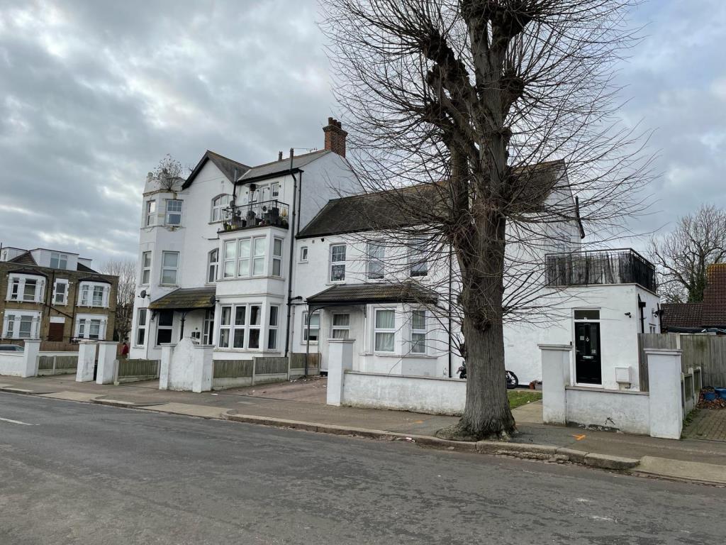 Lot: 42 - FREEHOLD GROUND RENTS - Outside view of side of building in Cromer Road